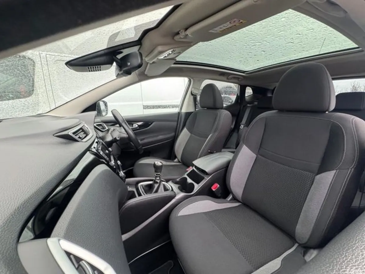 Nissan Qashqai MPV, Diesel, 2021, White