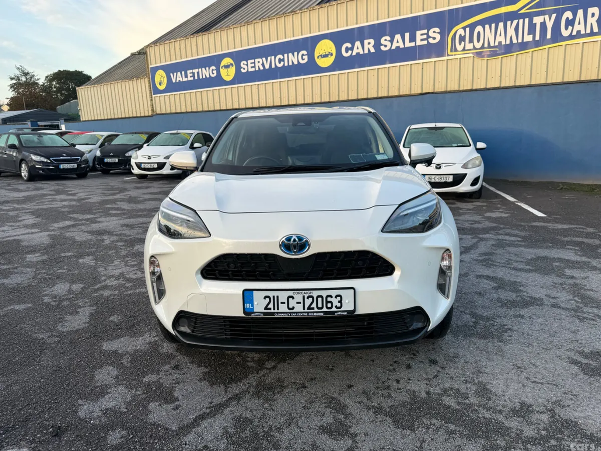 Toyota Yaris Cross SUV, Petrol Hybrid, 2021, White