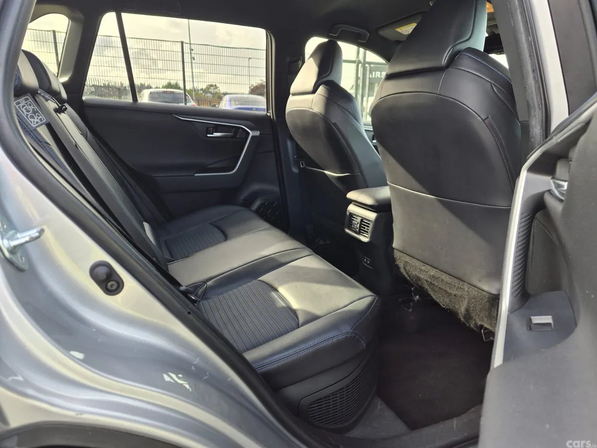 Toyota RAV4 SUV, Petrol Hybrid, 2019, Grey