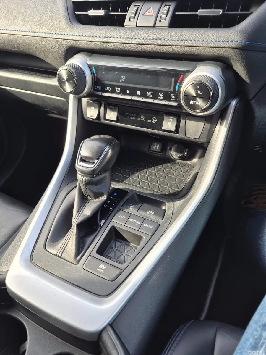 Toyota RAV4 SUV, Petrol Hybrid, 2019, Grey