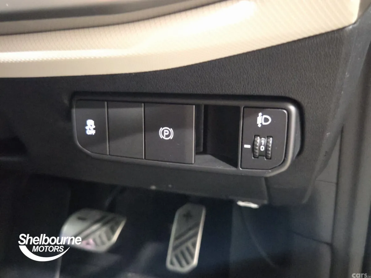 Kia EV4 Hatchback, Electric, 2025, Grey