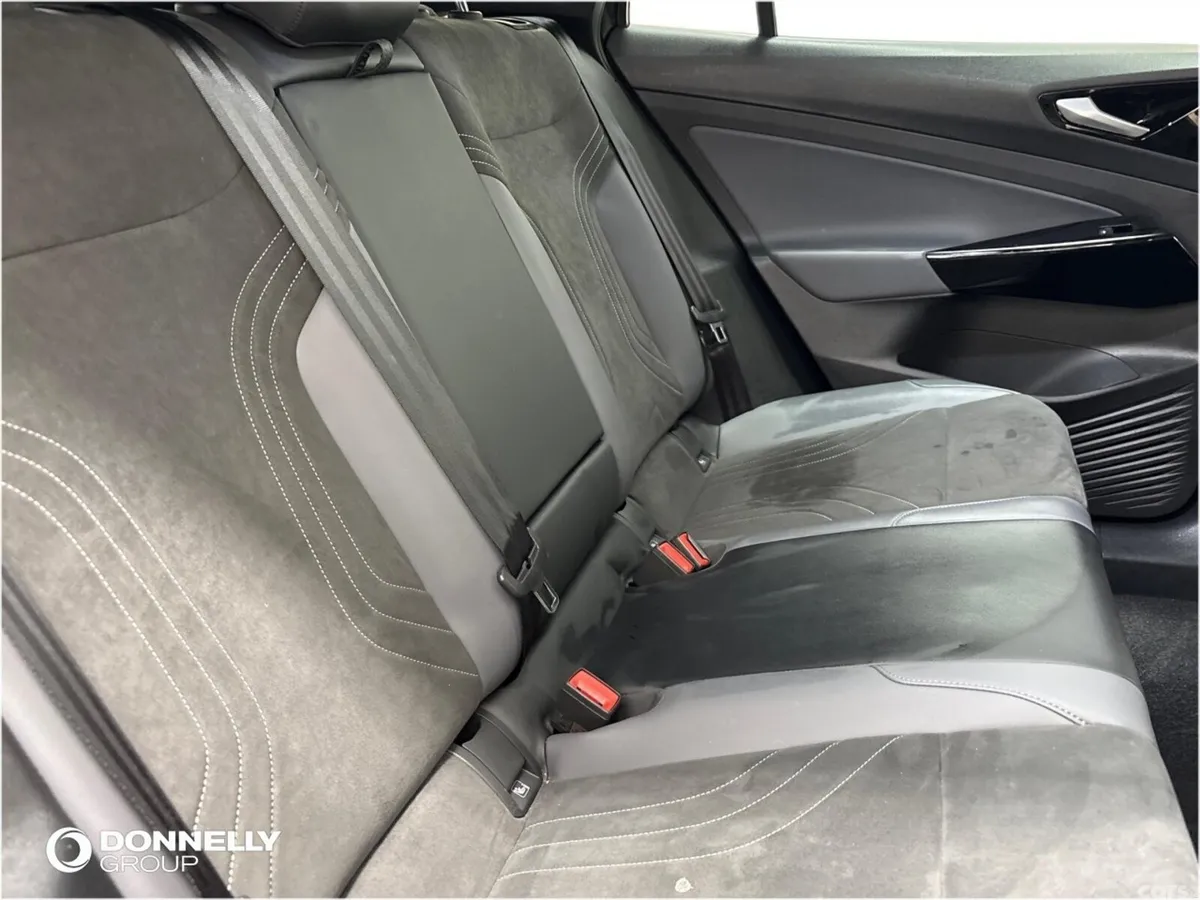 Volkswagen ID.4 Estate, Electric, 2025, Black