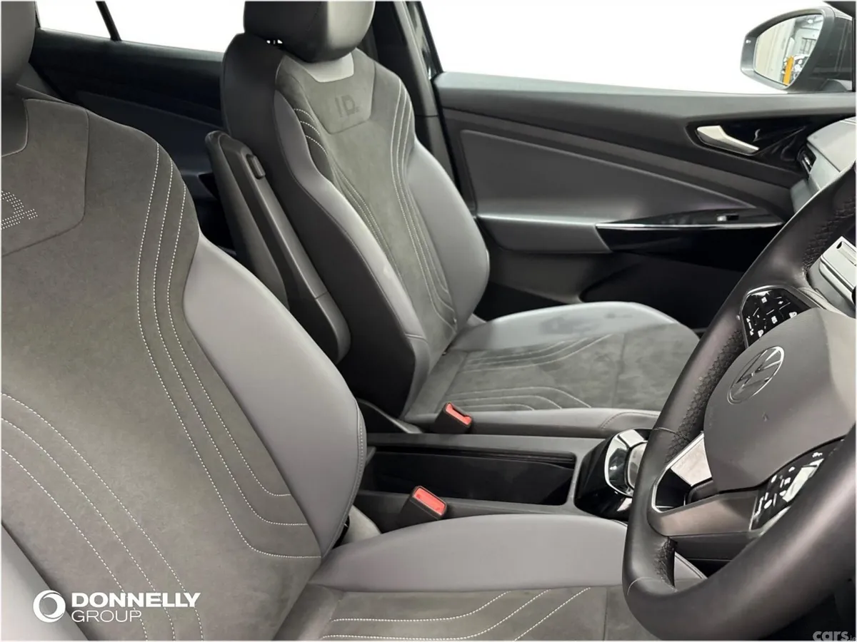 Volkswagen ID.4 Estate, Electric, 2025, Black