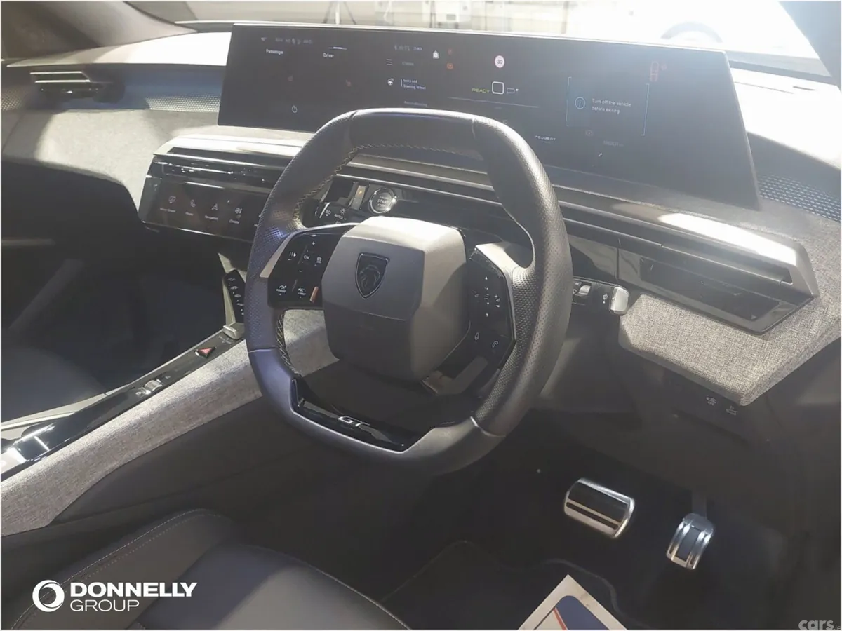 Peugeot 3008 SUV, Electric, 2025, White