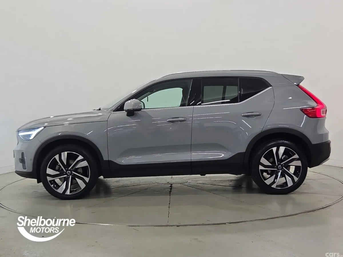 Volvo XC40 SUV, Petrol, 2025, Grey