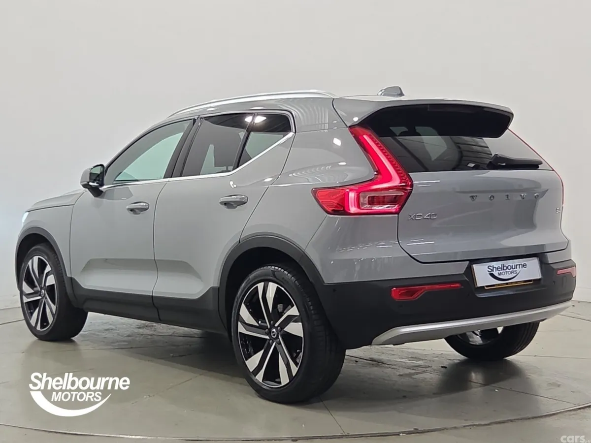 Volvo XC40 SUV, Petrol, 2025, Grey