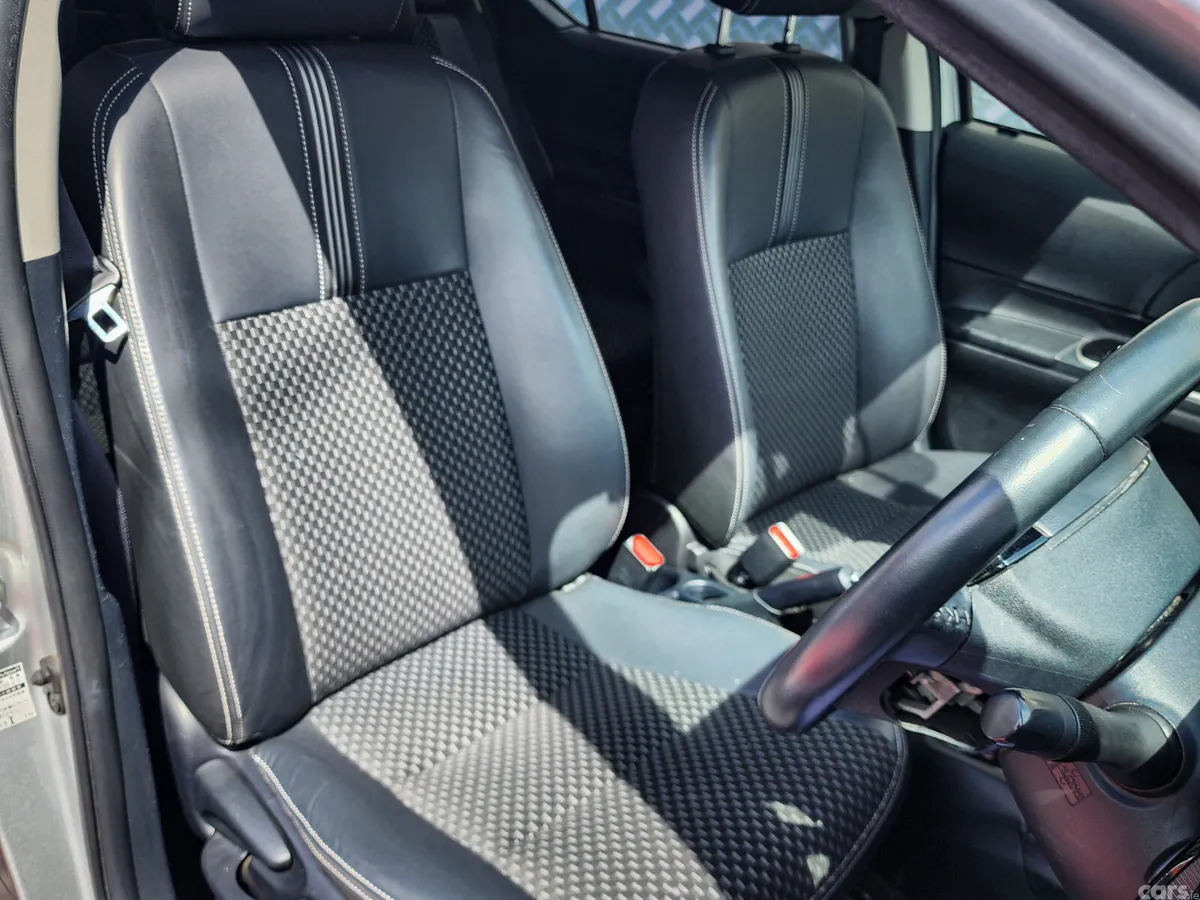 Toyota Aqua Hatchback, Petrol Hybrid, 2018, Silver