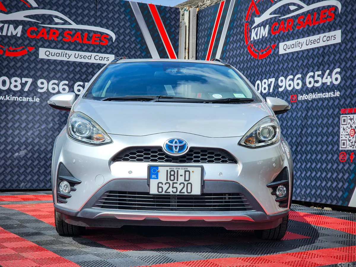 Toyota Aqua Hatchback, Petrol Hybrid, 2018, Silver