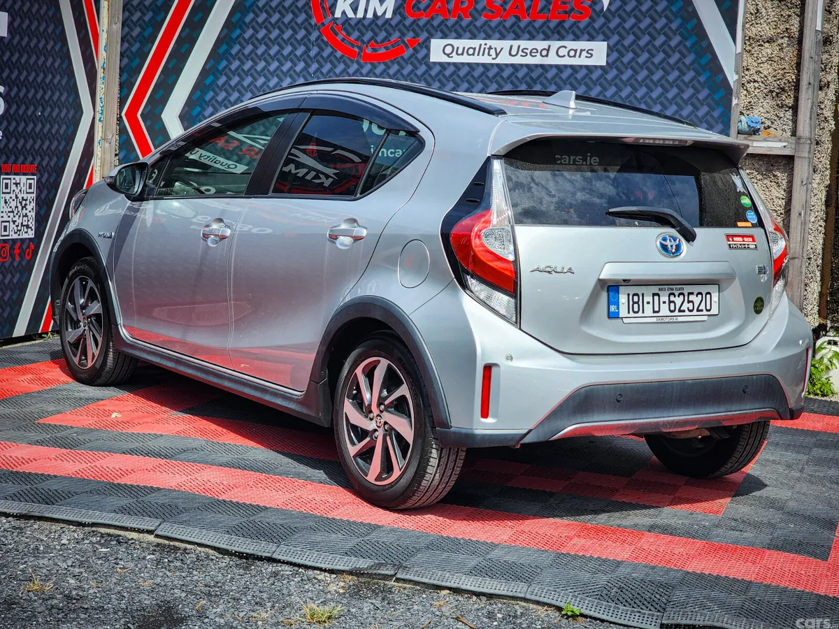 Toyota Aqua Hatchback, Petrol Hybrid, 2018, Silver