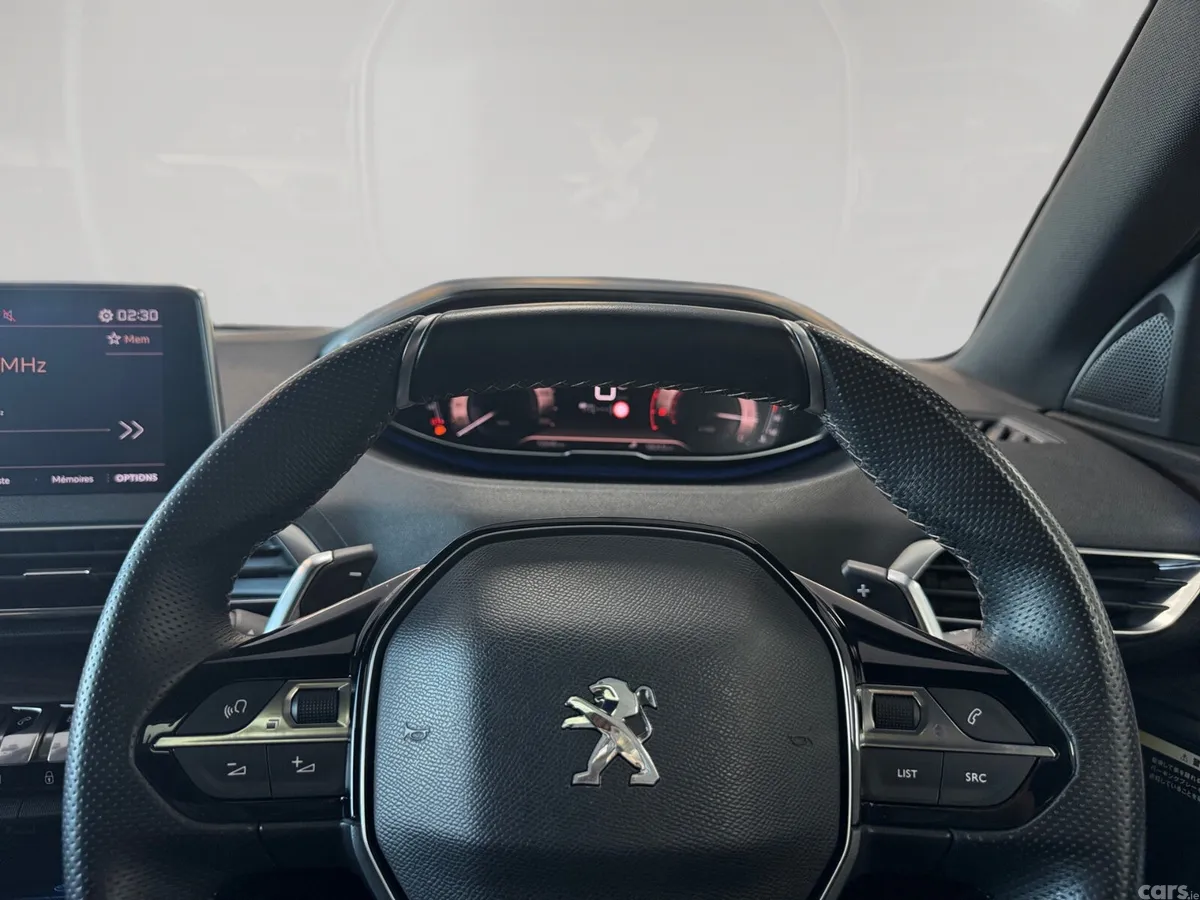 Peugeot 5008 SUV, Diesel, 2021, White