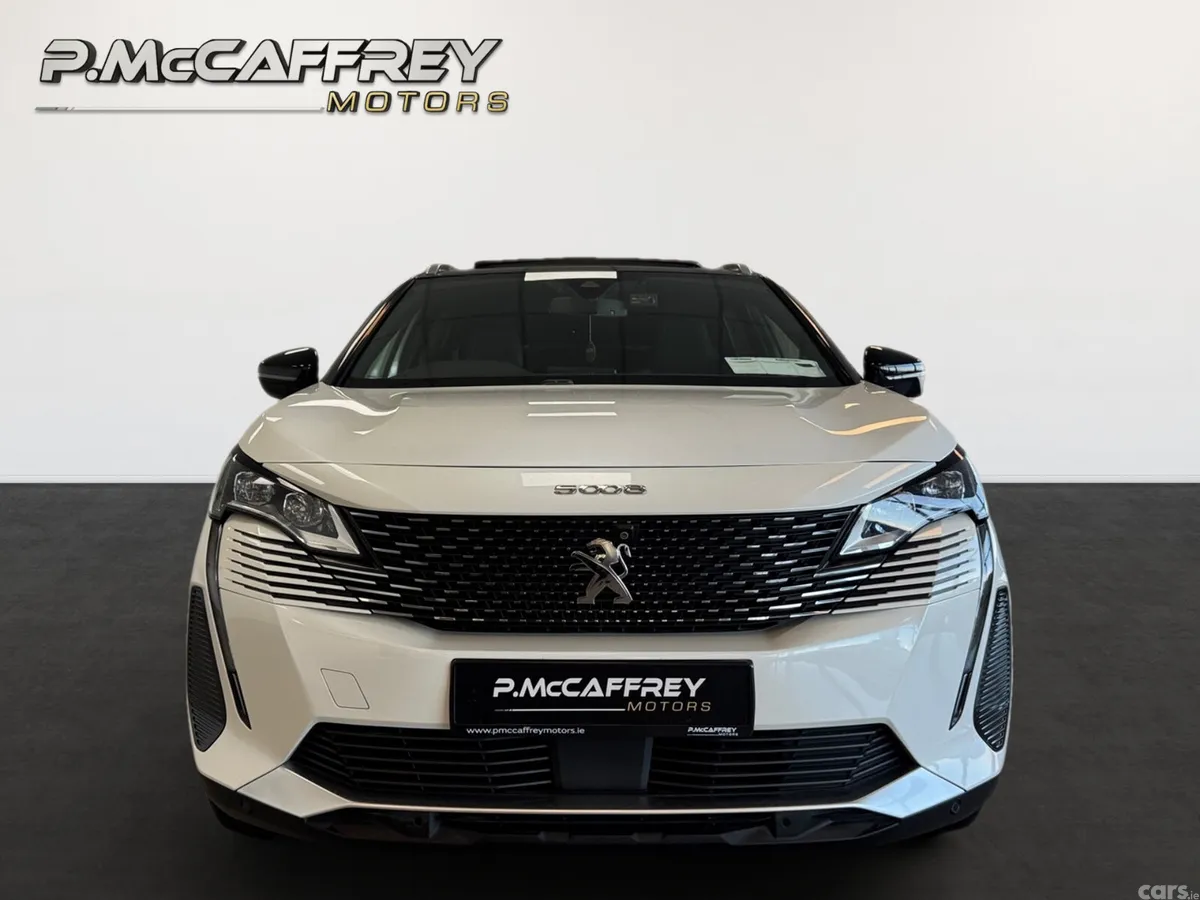 Peugeot 5008 SUV, Diesel, 2021, White