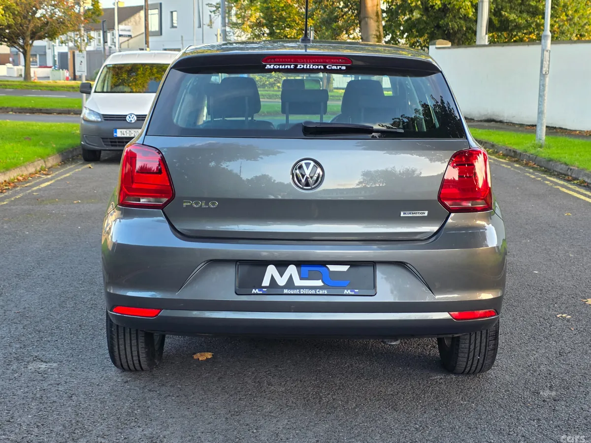 Volkswagen Polo Hatchback, Petrol, 2015, Grey