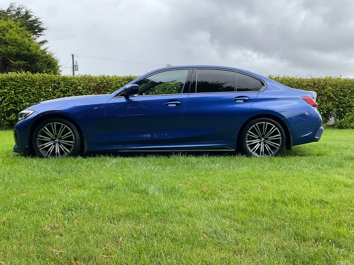 BMW 3-Series Saloon, Diesel Hybrid, 2020, Blue
