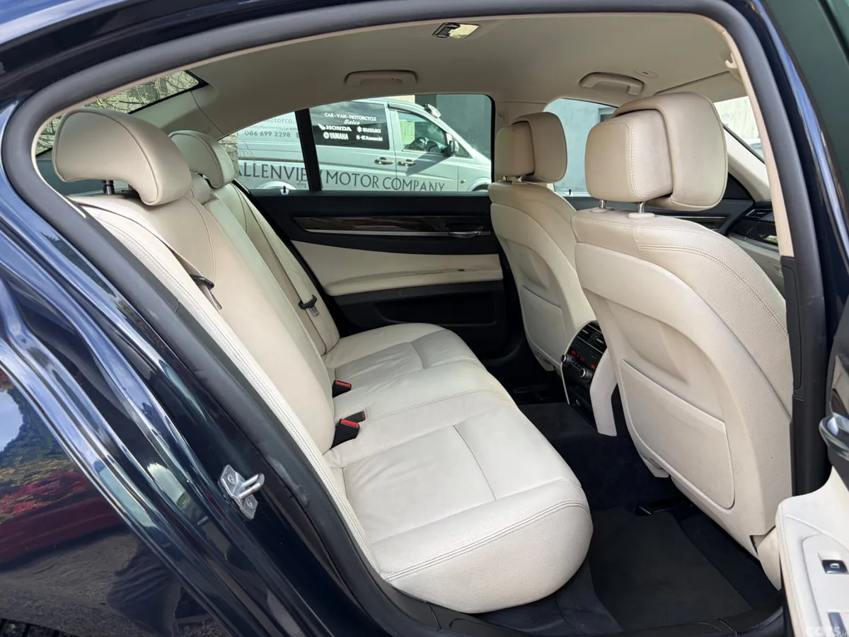 BMW 7-Series Saloon, Diesel, 2013, Blue