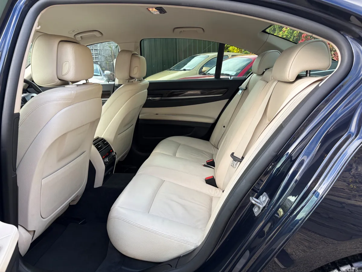 BMW 7-Series Saloon, Diesel, 2013, Blue