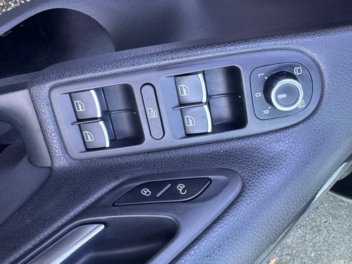 Volkswagen Golf Hatchback, Petrol, 2013, Silver