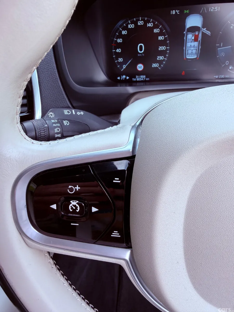 Volvo XC90 SUV, Diesel, 2017, Grey