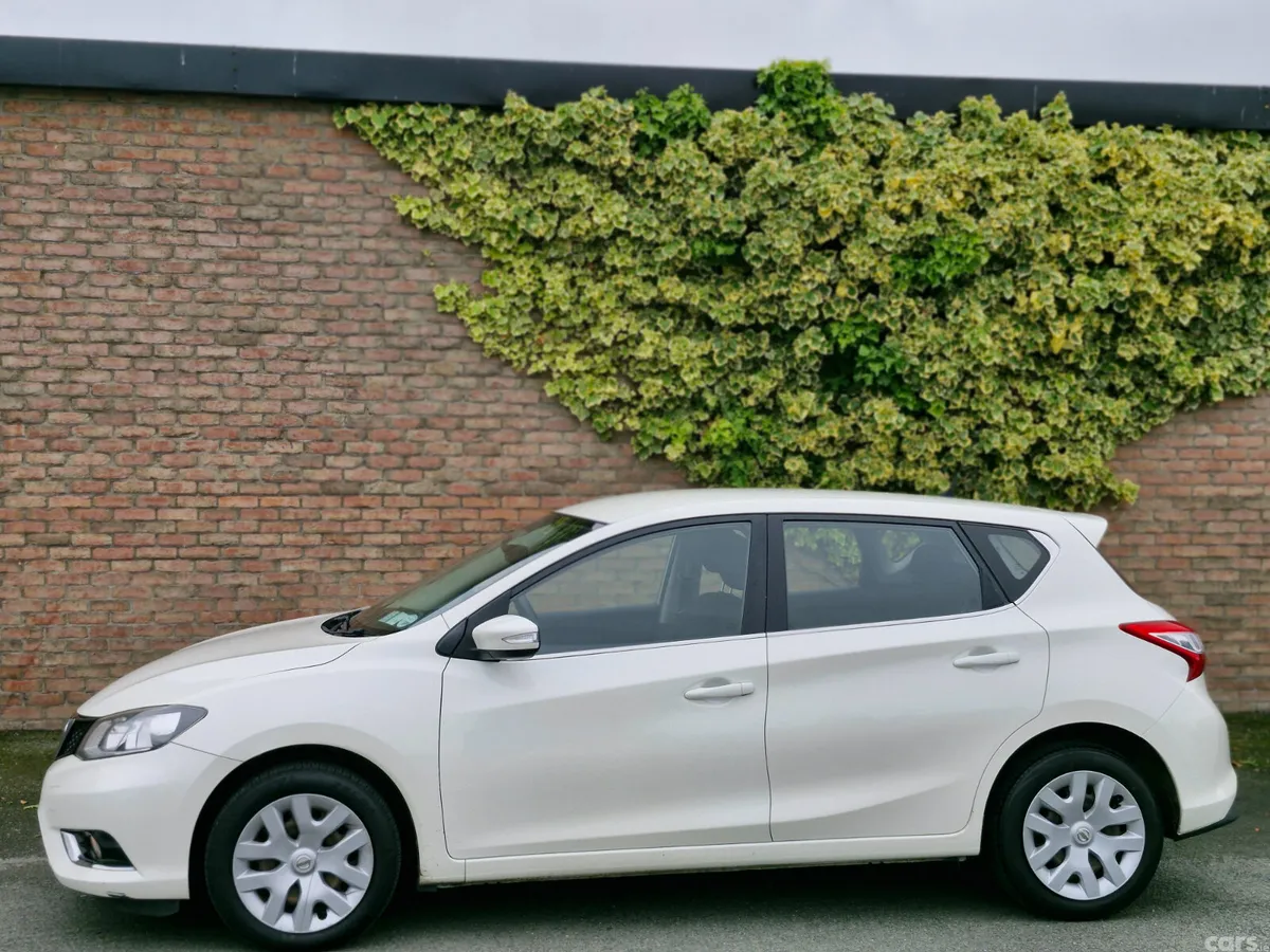 Nissan Pulsar Hatchback, Diesel, 2016, White