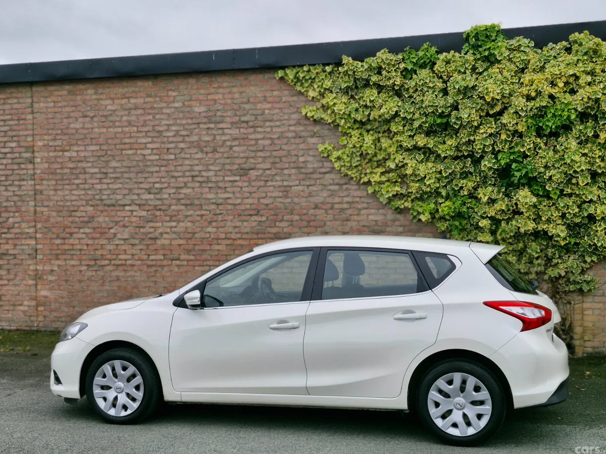 Nissan Pulsar Hatchback, Diesel, 2016, White