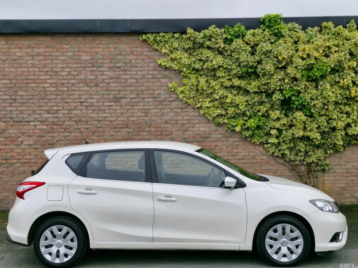 Nissan Pulsar Hatchback, Diesel, 2016, White