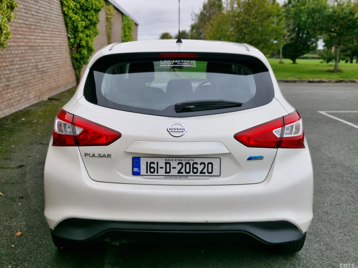 Nissan Pulsar Hatchback, Diesel, 2016, White