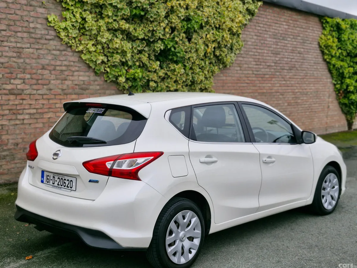Nissan Pulsar Hatchback, Diesel, 2016, White