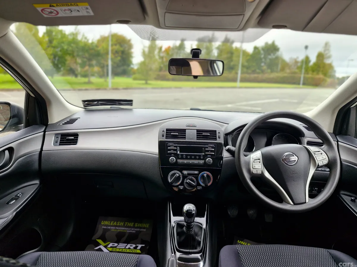 Nissan Pulsar Hatchback, Diesel, 2016, White