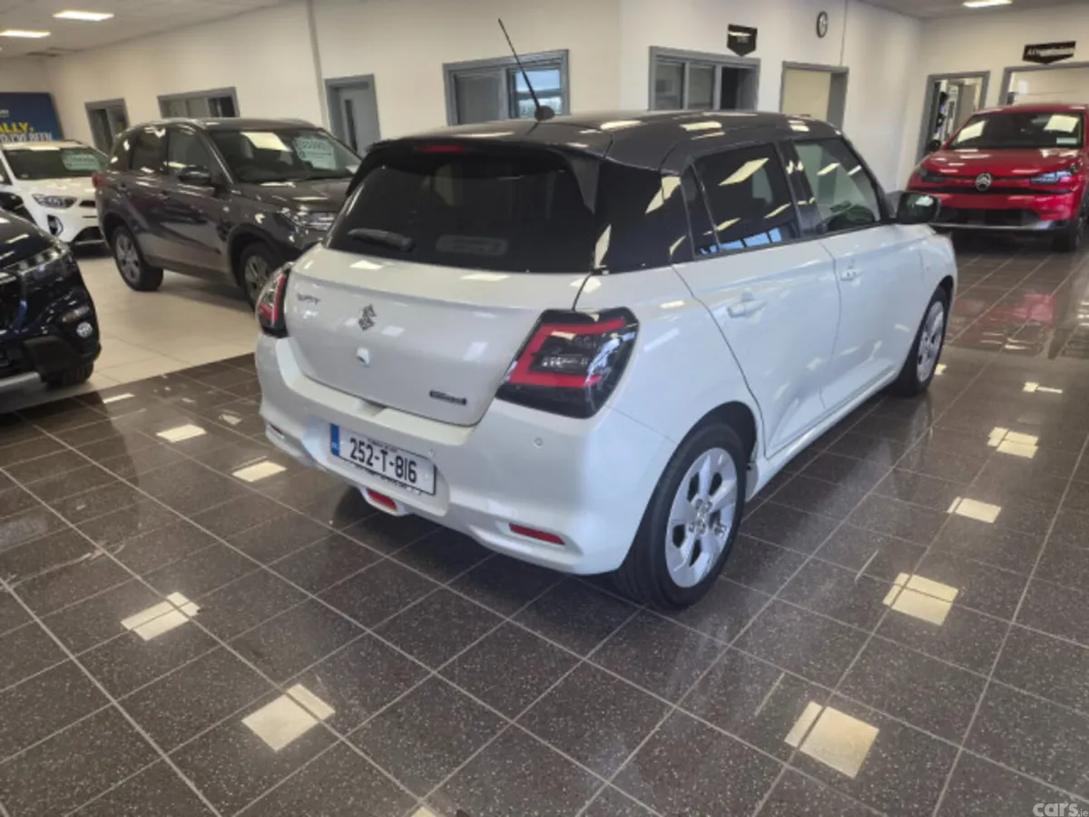 Suzuki Swift Hatchback, Petrol Hybrid, 2025, Grey