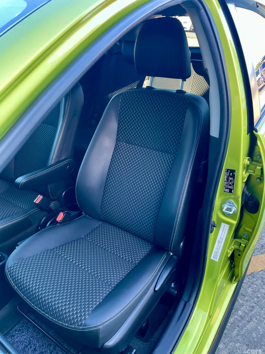 Toyota Aqua Hatchback, Petrol Hybrid, 2017, Green