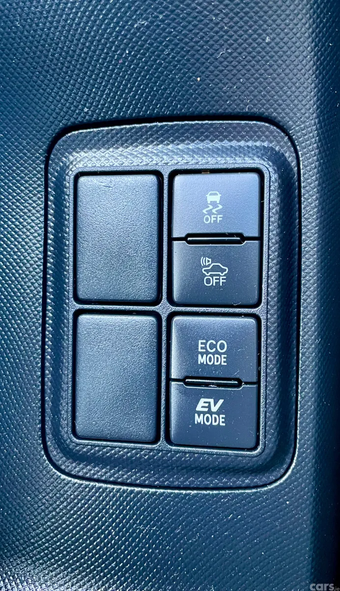 Toyota Aqua Hatchback, Petrol Hybrid, 2017, Green