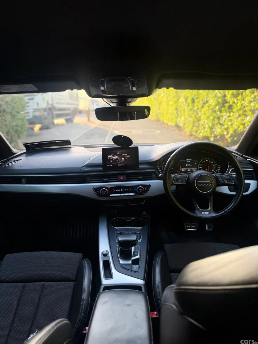 Audi A4 Saloon, Diesel, 2016, Grey