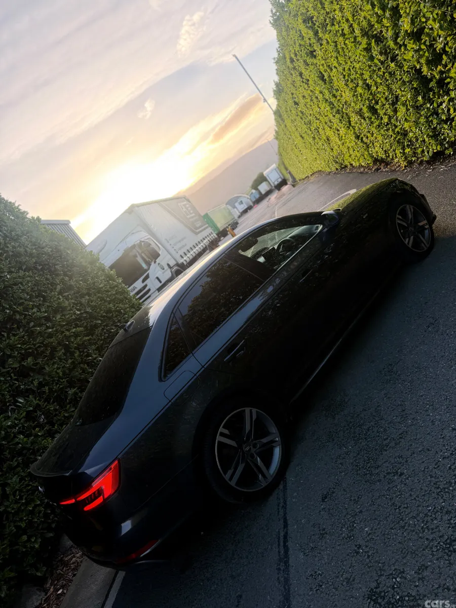 Audi A4 Saloon, Diesel, 2016, Grey