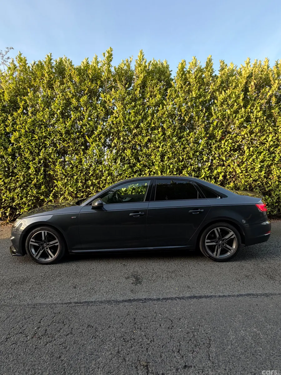 Audi A4 Saloon, Diesel, 2016, Grey