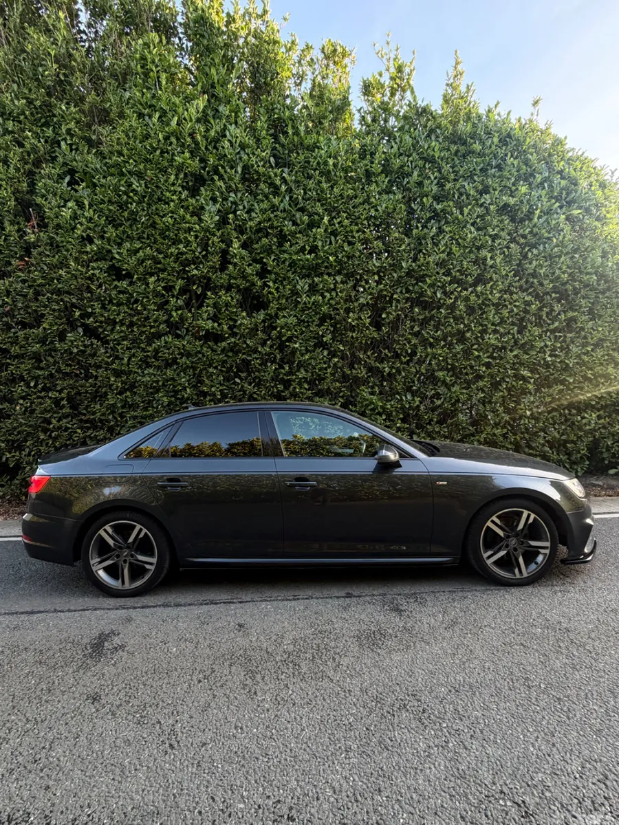 Audi A4 Saloon, Diesel, 2016, Grey