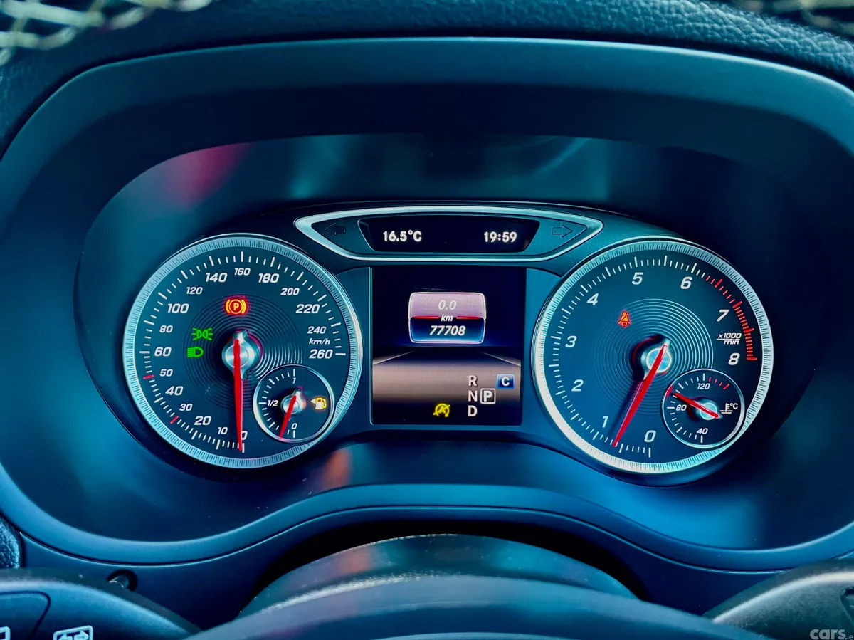 Mercedes-Benz B-Class MPV, Petrol, 2018, Black