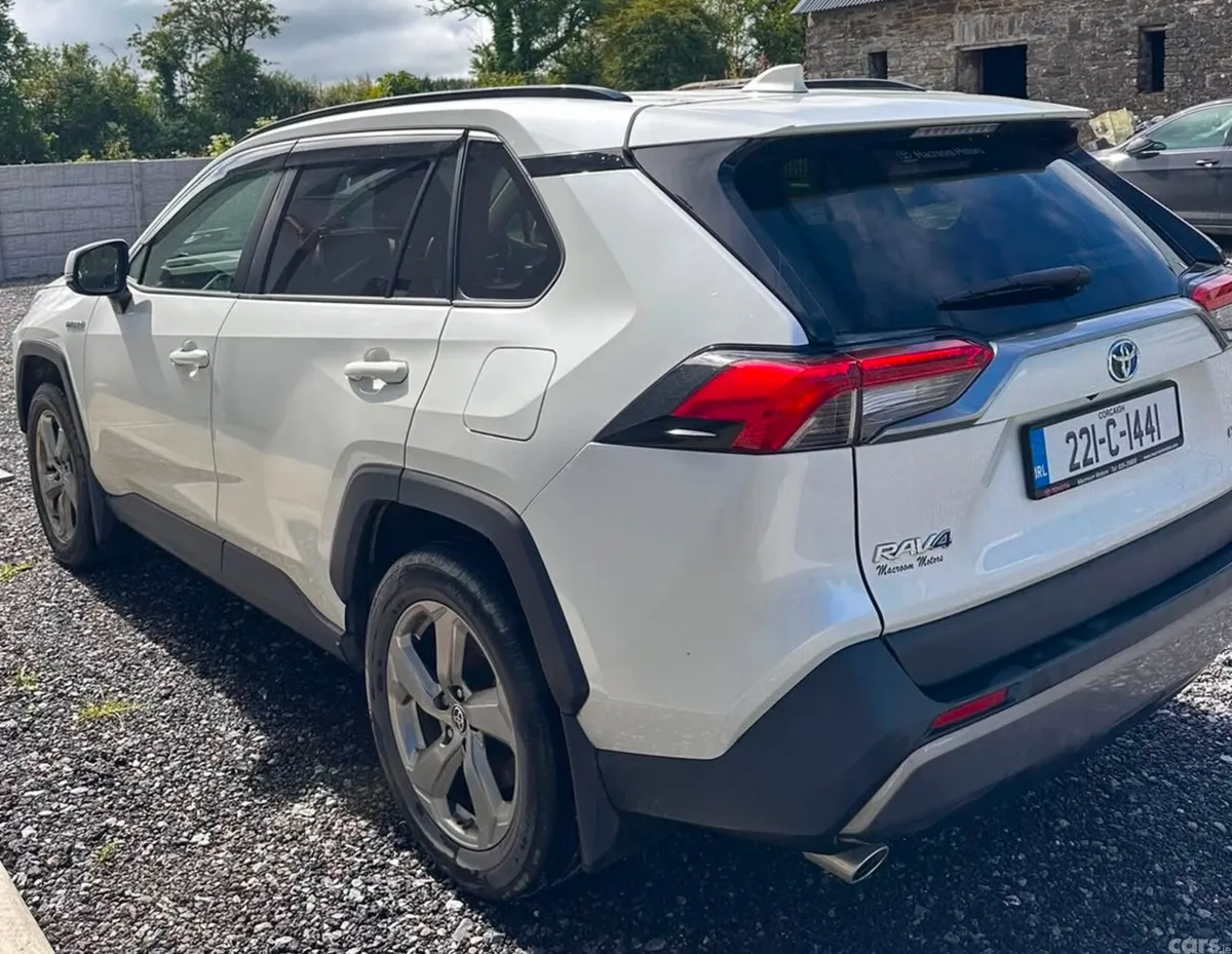 Toyota RAV4 SUV, Petrol Hybrid, 2022, White