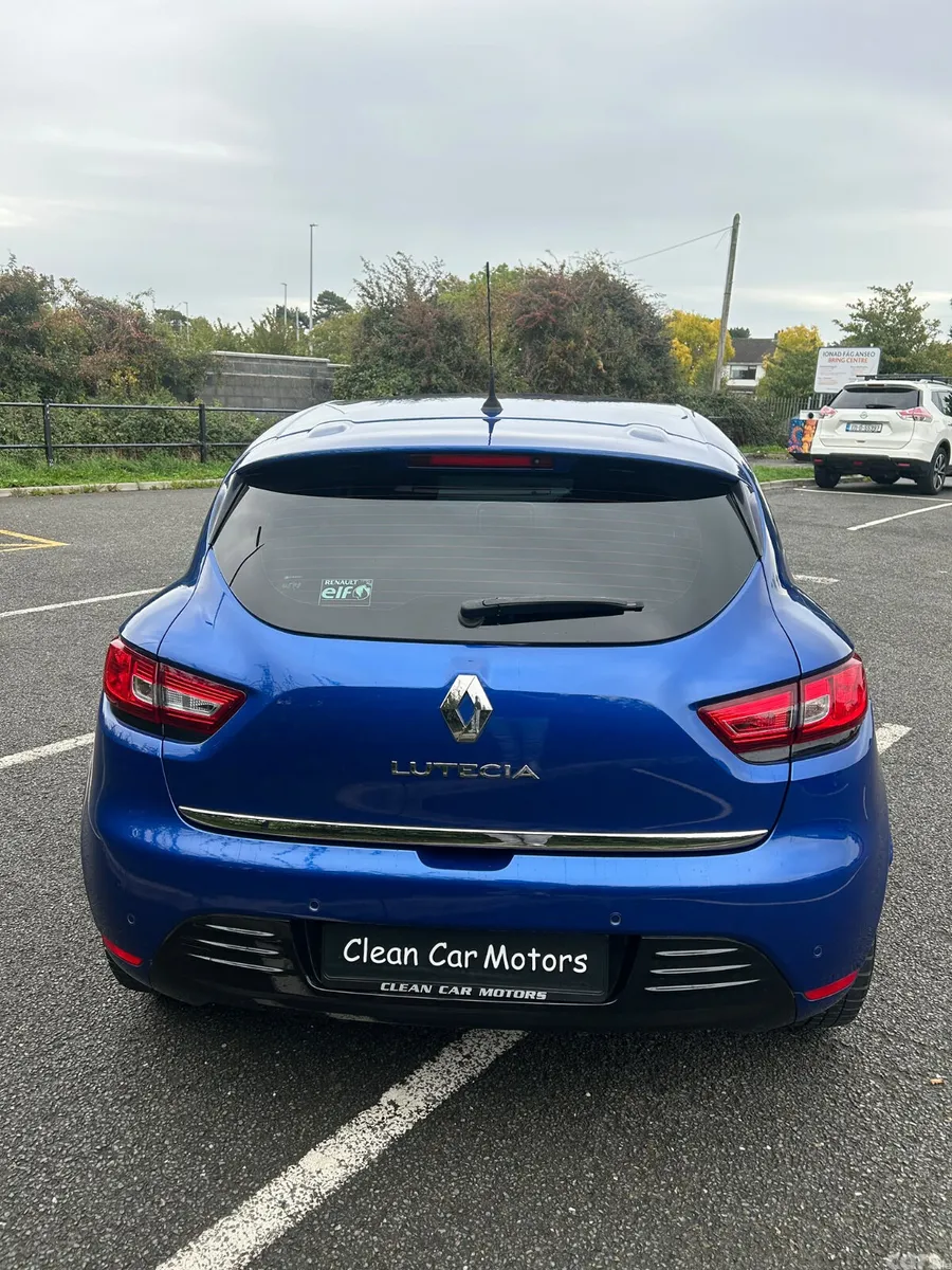 Renault Clio Hatchback, Petrol, 2019, Blue
