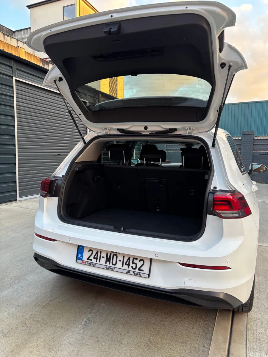 Volkswagen Golf Estate, Petrol, 2024, White