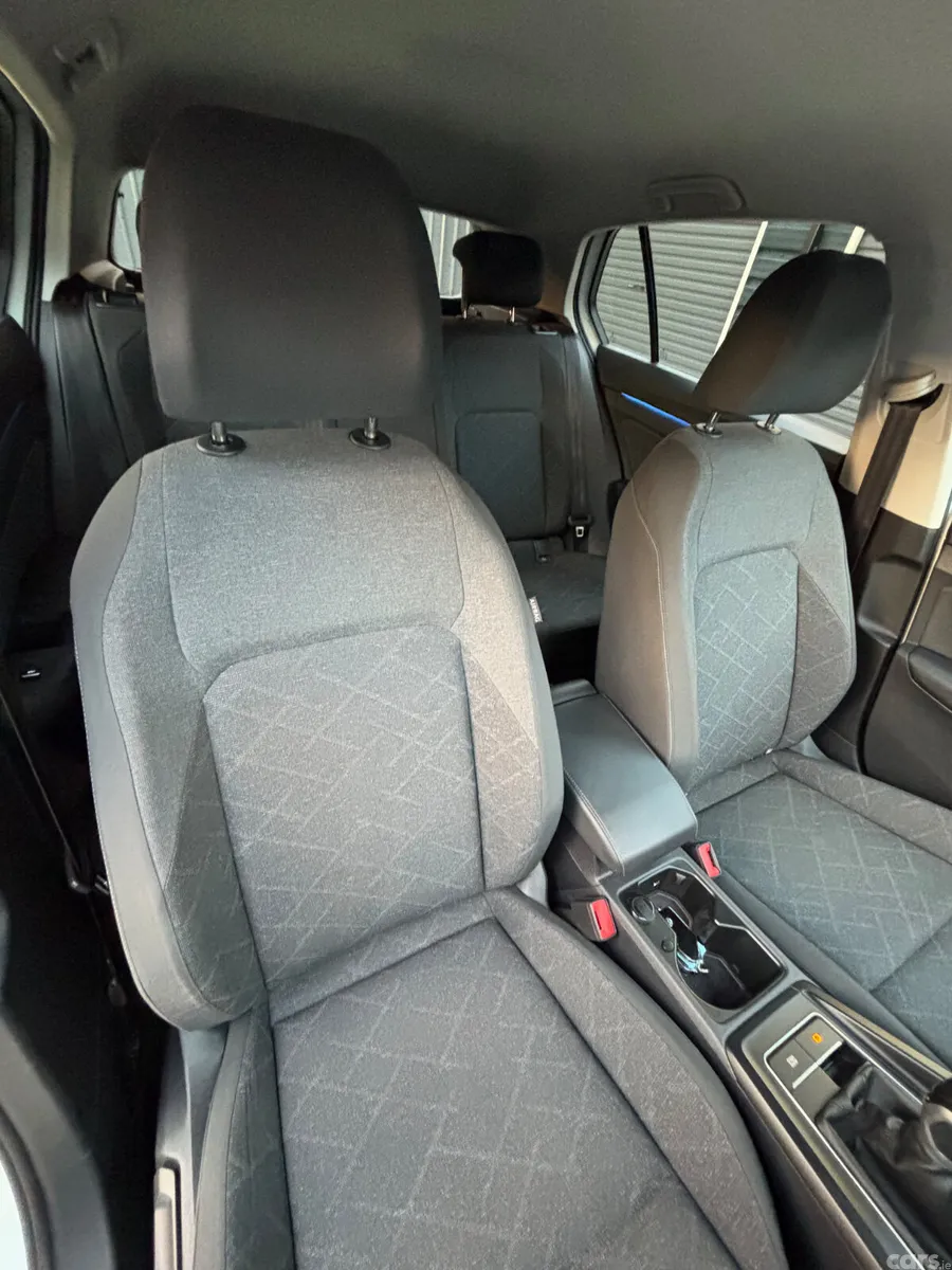 Volkswagen Golf Estate, Petrol, 2024, White