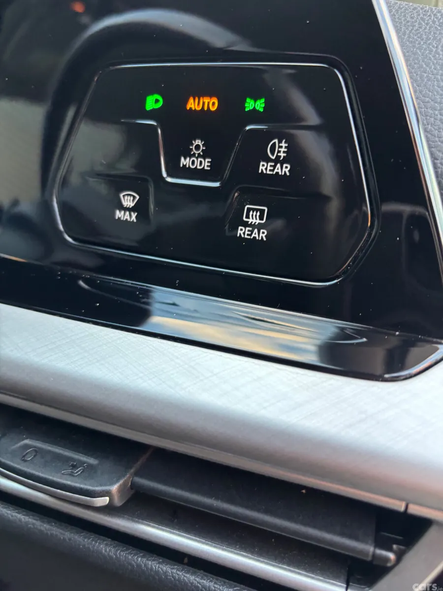 Volkswagen Golf Estate, Petrol, 2024, White