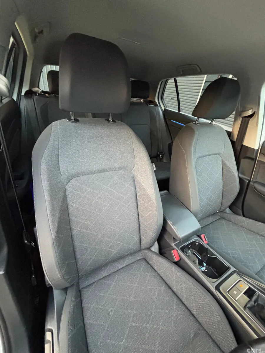 Volkswagen Golf Estate, Petrol, 2024, White