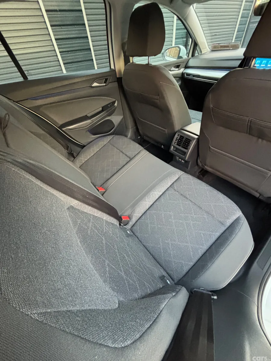 Volkswagen Golf Estate, Petrol, 2024, White