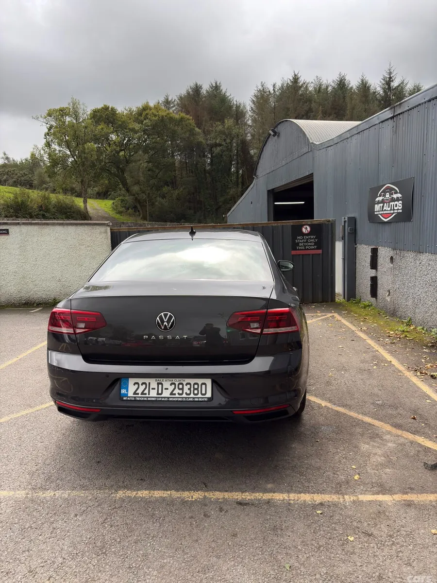 Volkswagen Passat Saloon, Diesel, 2022, Grey