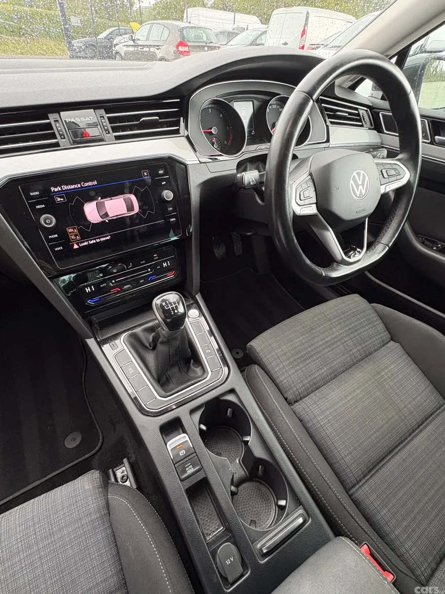 Volkswagen Passat Saloon, Diesel, 2022, Grey