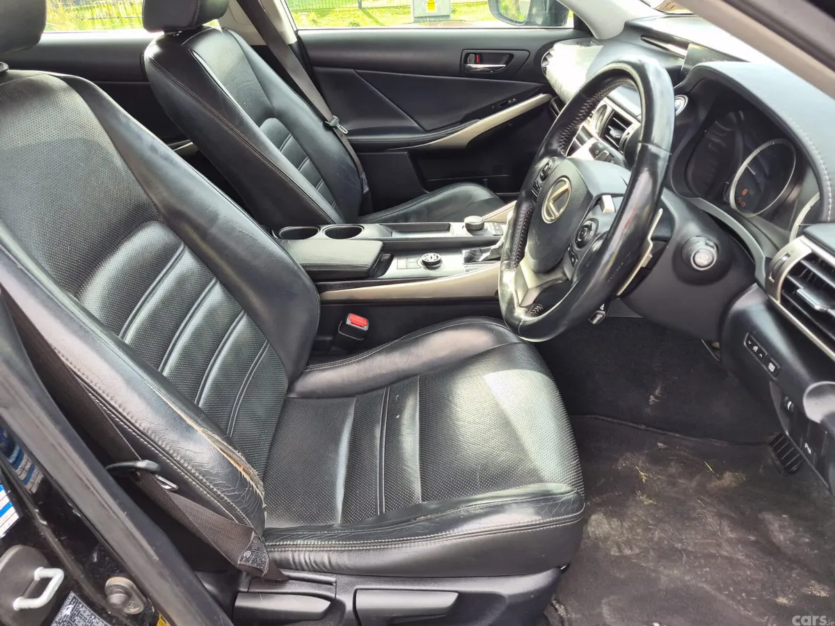 Lexus IS Saloon, Petrol Hybrid, 2015, Black