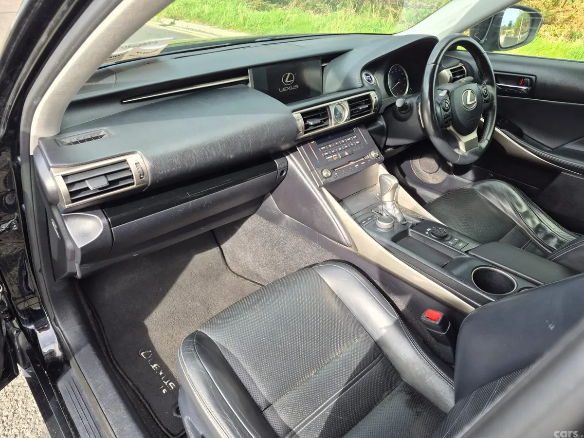 Lexus IS Saloon, Petrol Hybrid, 2015, Black