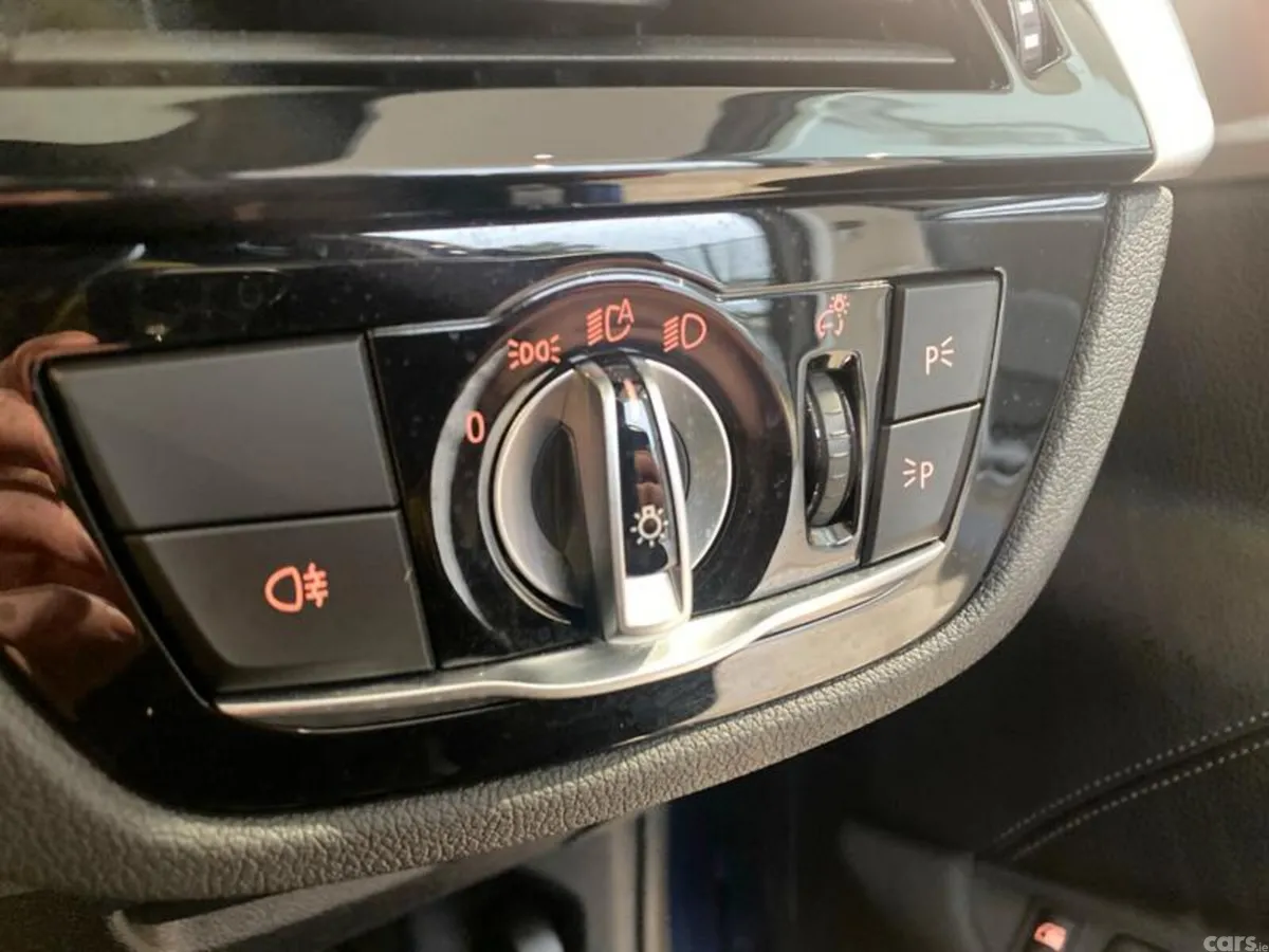 BMW 5-Series Estate, Petrol Hybrid, 2022, Blue