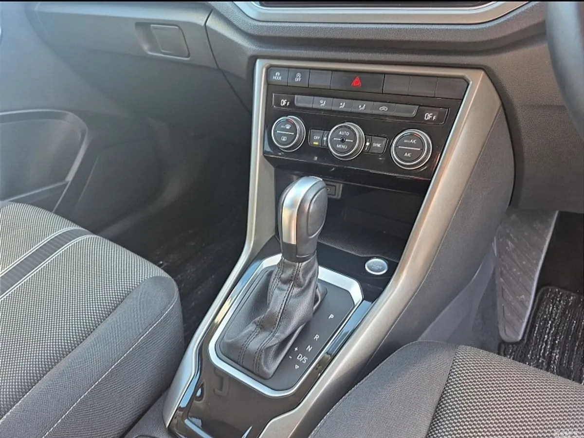 Volkswagen T-Roc SUV, Diesel, 2021, Red
