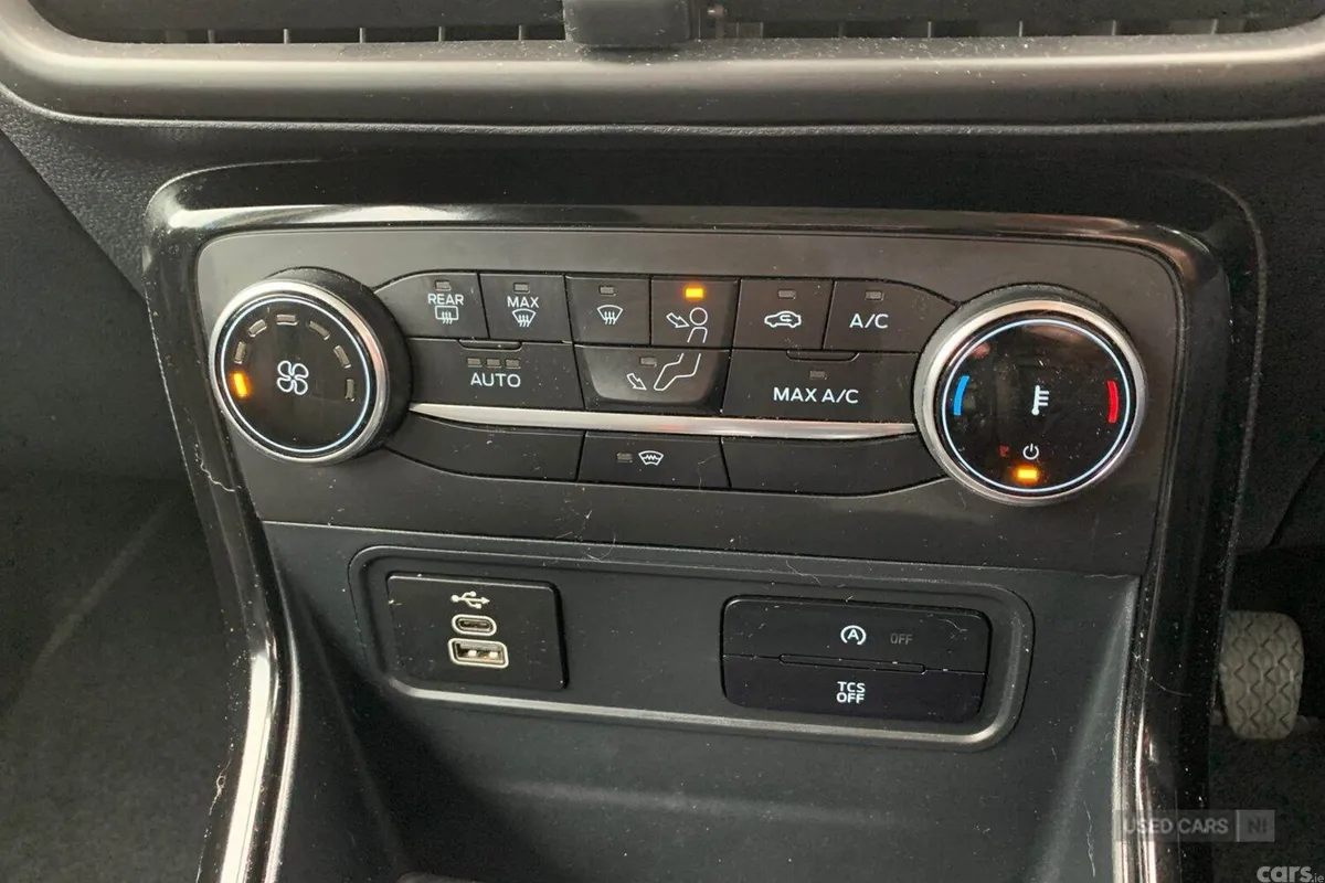 Ford EcoSport , Petrol, 2022, Blue