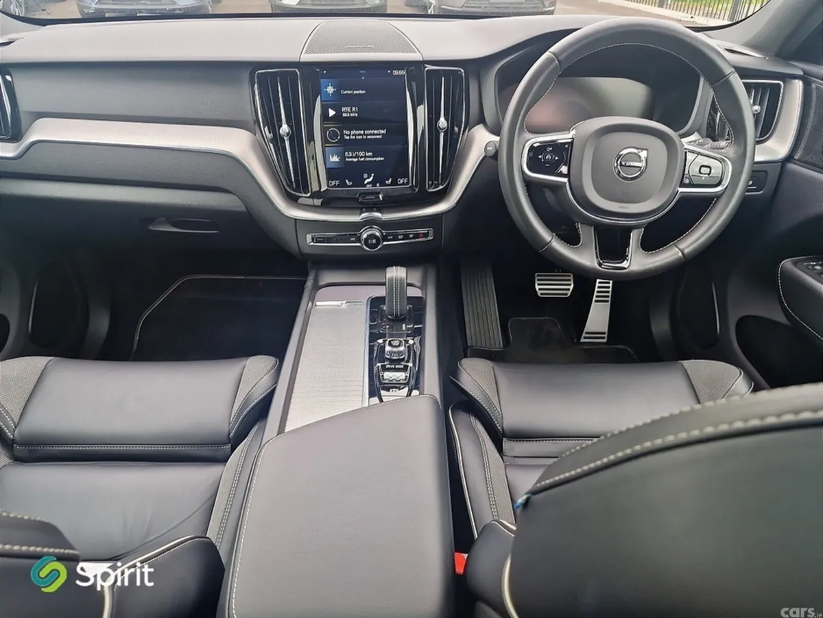 Volvo XC60 SUV, Petrol Plug-in Hybrid, 2021, White